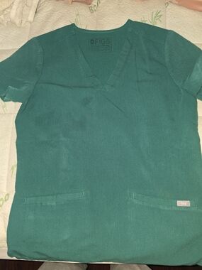 Figs Women's V-Neck Scrub Top Teal